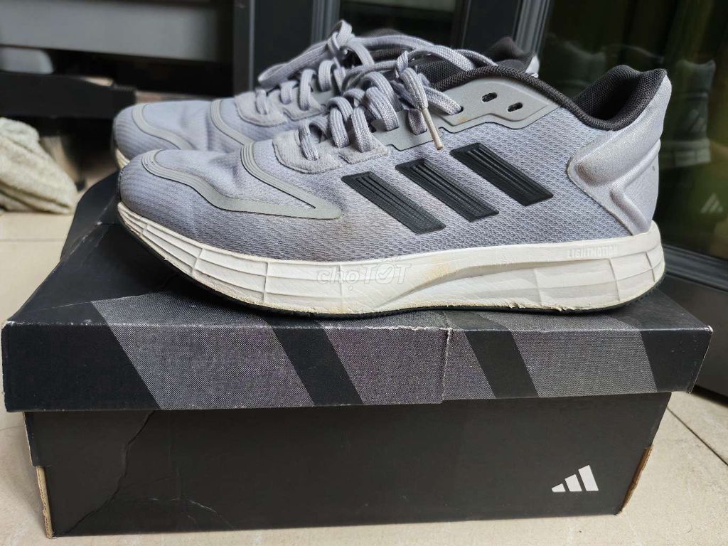 Giày nam Adidas Duramo 10, Xám size 40. Mua bán Giày dép tại Quận 11 Tp Hồ Chí Minh được đăng bởi Hưng hình 1