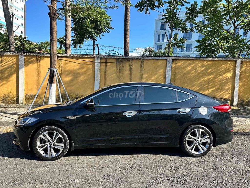 Hyundai Elantra 2019 photo 4