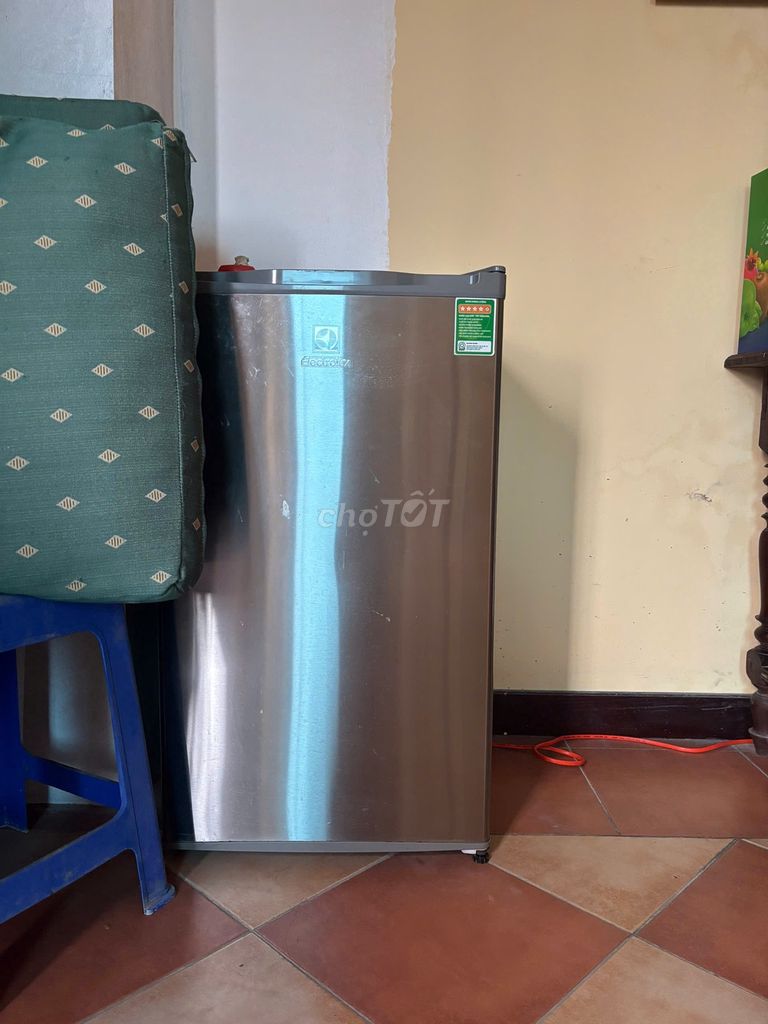 Tủ lạnh Electrolux Bạc. Mua bán Tủ lạnh tại Quận Đống Đa Hà Nội được đăng bởi Hai Dang Vu hình 1