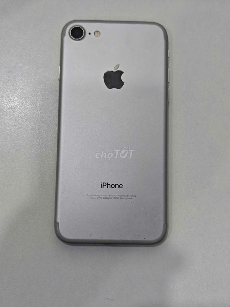 Apple iPhone 7 Bạc Đã qua sử dụng. Mua bán Điện thoại tại Quận 12 Tp Hồ Chí Minh được đăng bởi nguyễn phong hình 1