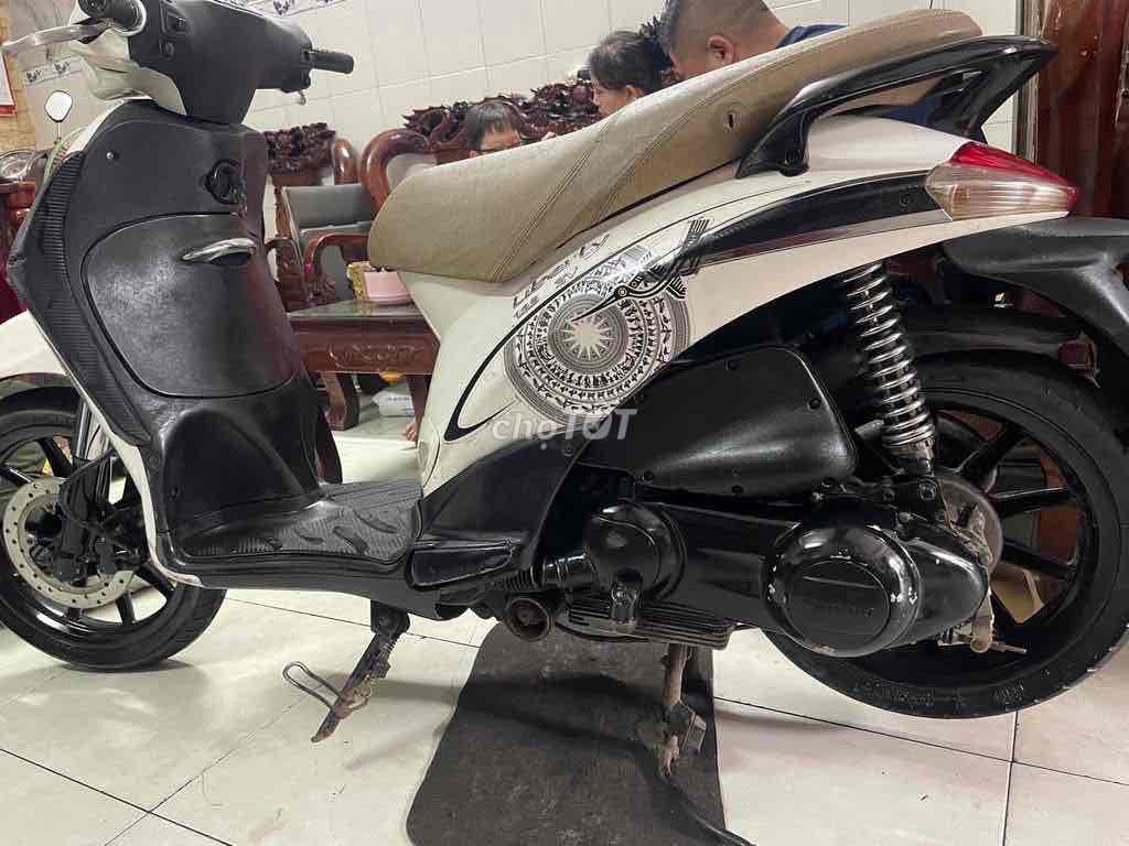 Белый бензин Piaggio Liberty Fi