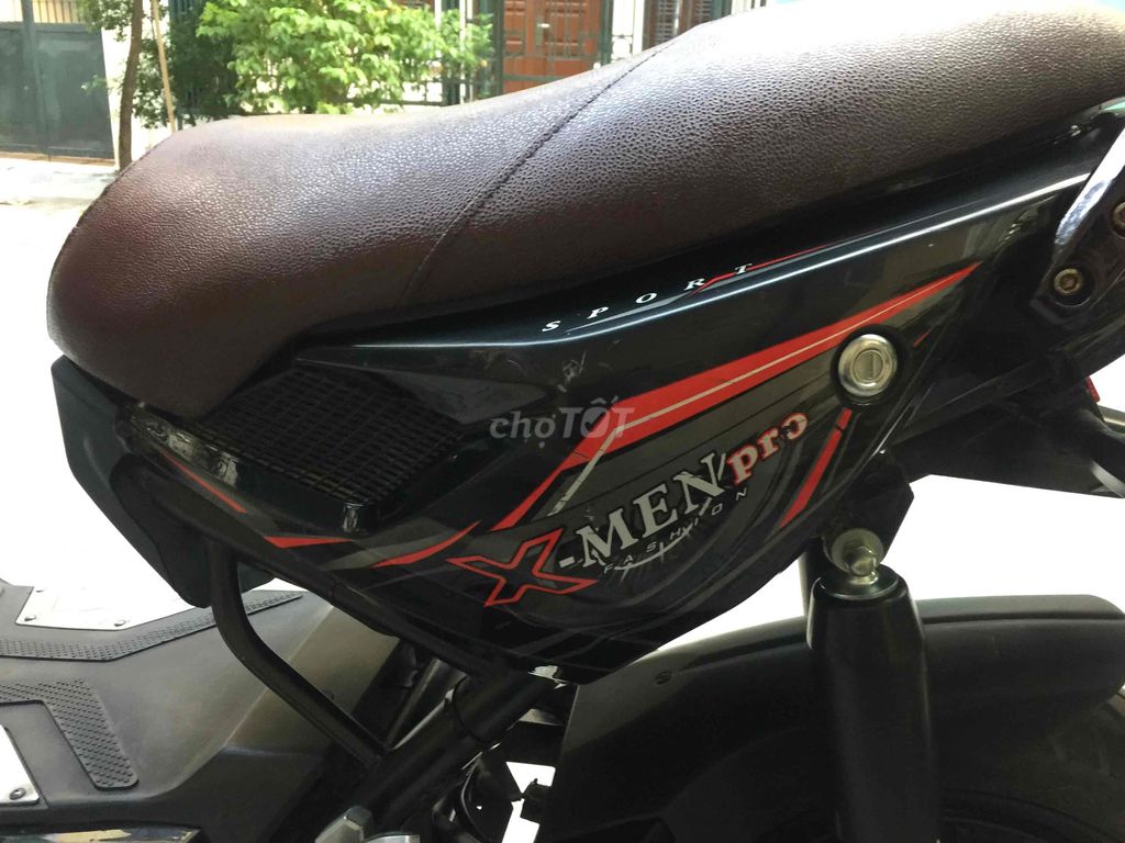 Xe điện OÁAKAR nhập khẩu ắc qui bảo hành 6 tháng. Mua bán Xe điện tại Quận Hoàn Kiếm Hà Nội được đăng bởi tú hình 7