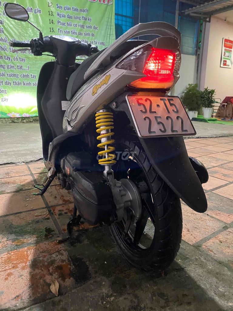 Yamaha Mio Bạc Tự động. Mua bán Xe máy tại Huyện Nhà Bè Tp Hồ Chí Minh được đăng bởi Hoài Phú hình 5