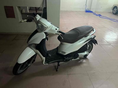 Piaggio Liberty Trắng Tự động. Mua bán Xe máy tại Thành phố Vũng Tàu Bà Rịa - Vũng Tàu được đăng bởi bán xe máy cho ngừoi khó khăn cho thiếu nửa tiền chỉ cần cccd