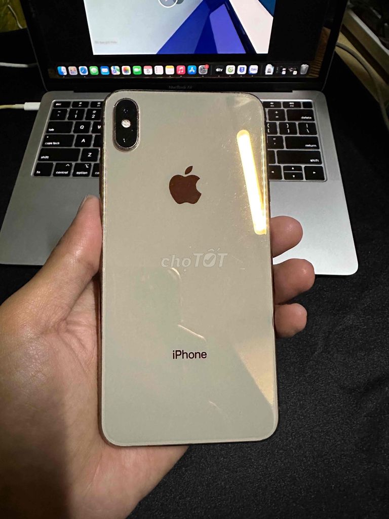 iPhone Xs Max 64GB Gold. Mua bán Điện thoại tại Quận 8 Tp Hồ Chí Minh được đăng bởi Pham Quoc Thang hình 1
