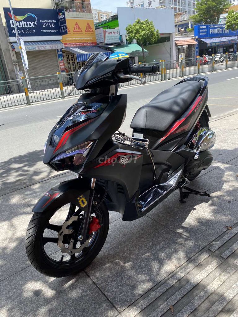 0978593947 - Honda Air Blade2017 mới 90% bs61 chính chủ