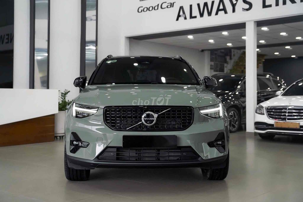 Volvo XC40 2024 - 1400 km Bank 90%. Mua bán Ô tô tại Quận 7 Tp Hồ Chí Minh được đăng bởi PHÁT ĐẠT LUXURY CAR hình 2