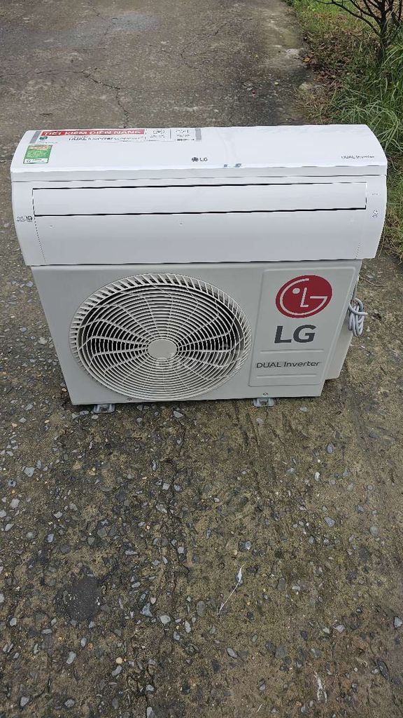 LG inverter 1hp date 2022 máy quên xài đẹp như mới