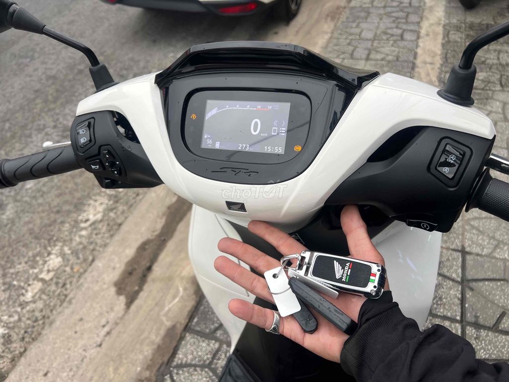 Sh 160 ABS (model 2026)❇️Đồng Moto Đà Lạt❇️. Mua bán Xe máy tại Thành phố Đà Lạt Lâm Đồng được đăng bởi ĐỒNG MOTOR 2  cá nhân hình 3