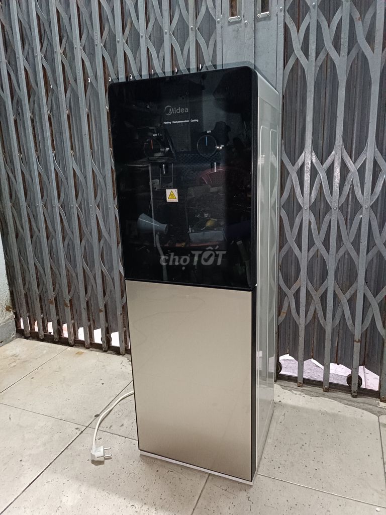 Cây nước nóng lạnh Midea YD1518S-X như hình, 900k. Mua bán Bếp, lò, đồ điện nhà bếp tại Thị xã Điện Bàn Quảng Nam được đăng bởi Ket ban face zalo qua sdt hình 1