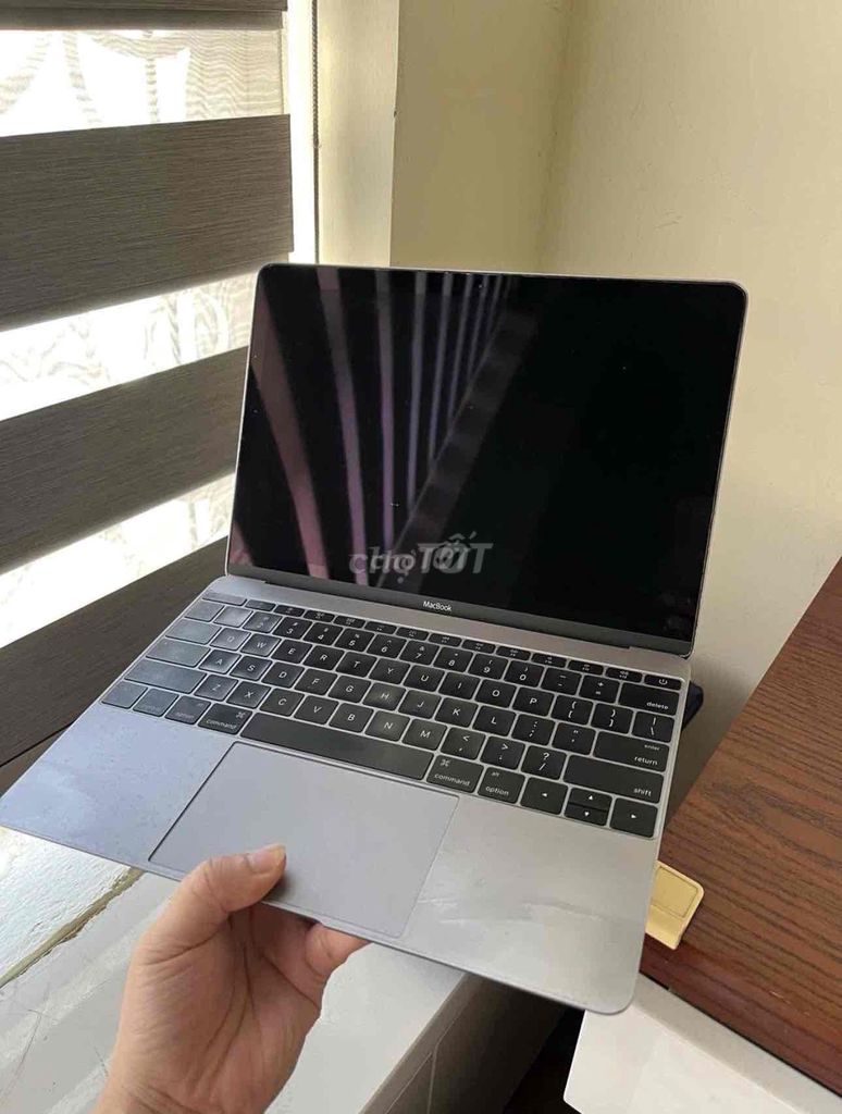 Apple Macbook 12inch Xám Like New. Mua bán Laptop tại Quận Ba Đình Hà Nội được đăng bởi Nguyễn Huy Hoàng hình 1