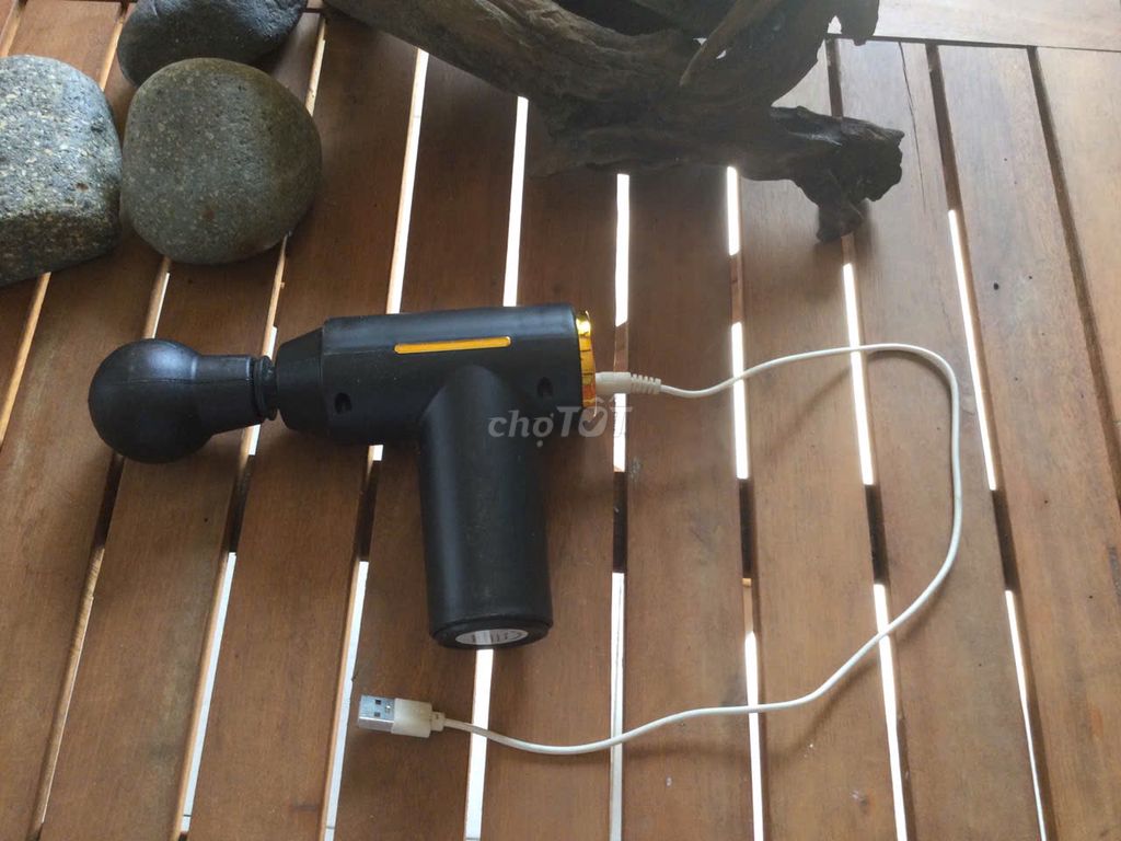Máy massage cầm tay màu Đen. Mua bán Nội thất, đồ gia dụng khác tại Quận 6 Tp Hồ Chí Minh được đăng bởi Hiếu Nguyễn hình 1