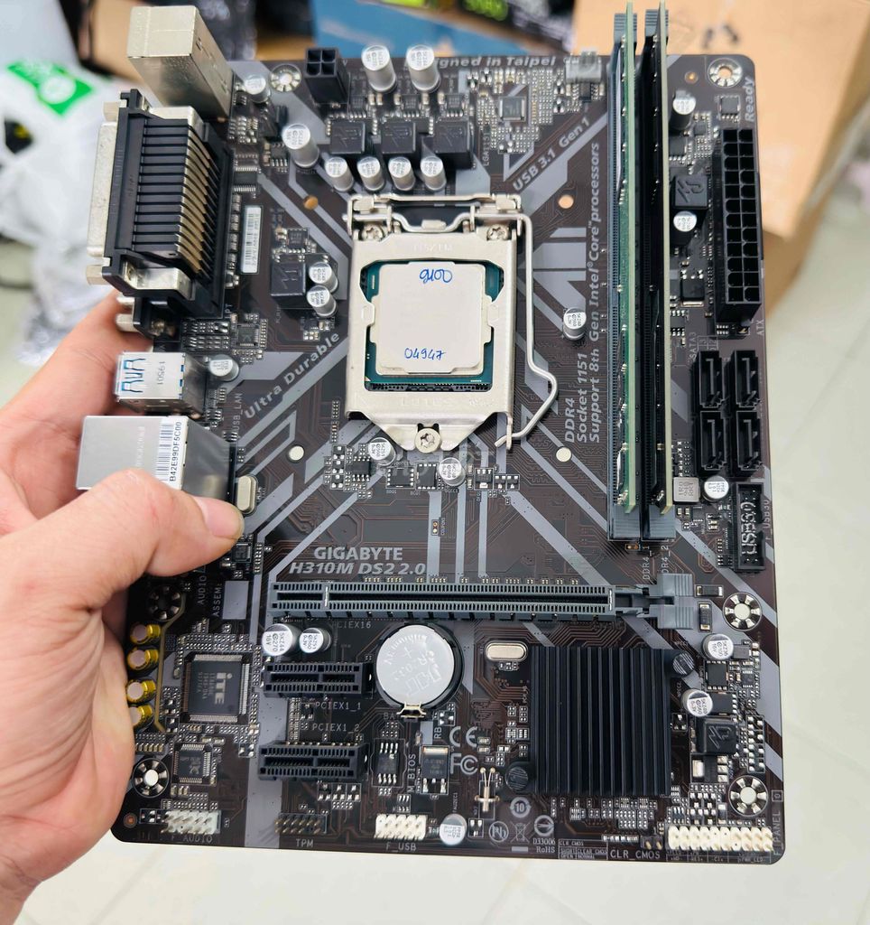 Main Gigabyte H310M DS2, i3 9100, Ram 8GB/2400. Mua bán Linh kiện (RAM, Card...) tại Quận 12 Tp Hồ Chí Minh được đăng bởi Anh Tuan hình 1
