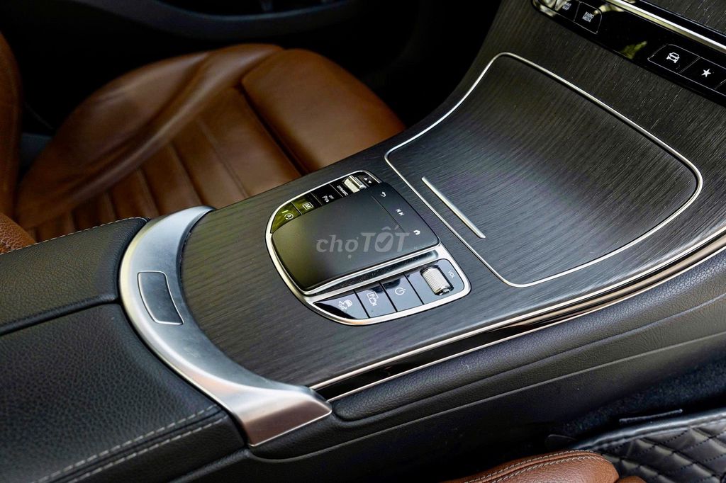 Mercedes GLC300 V1 2022 - sang trọng thể thao. Mua bán Ô tô tại Thành phố Thủ Đức Tp Hồ Chí Minh được đăng bởi Trường Nguyễn Xe Sang hình 14