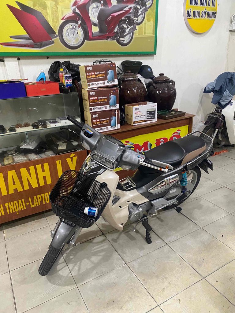 cầm đồ bán thanh lý rẻ xe Zin mới đi ít TPHCM. Mua bán Xe máy tại Quận 12 Tp Hồ Chí Minh được đăng bởi Quốc sự cầm đồ hình 2