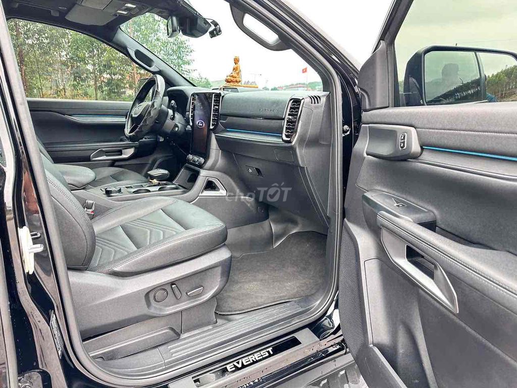 Chính chủ mua từ mới cần bán ev titanium 4x4 2024. Mua bán Ô tô tại Huyện Lục Nam Bắc Giang được đăng bởi Quyen Sang hình 10