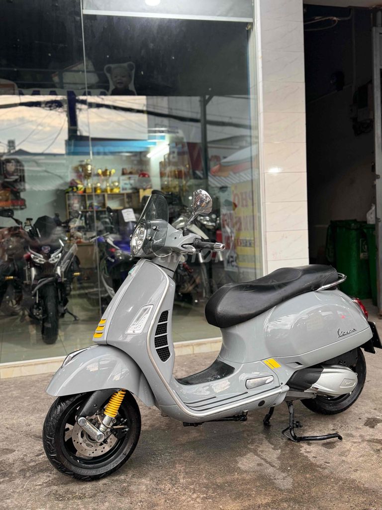 Cần bán Piaggio Vespa Super GTS 300 HPE Abs. Mua bán Xe máy tại Quận Bình Tân Tp Hồ Chí Minh được đăng bởi Việt Motor Bình Tân hình 1