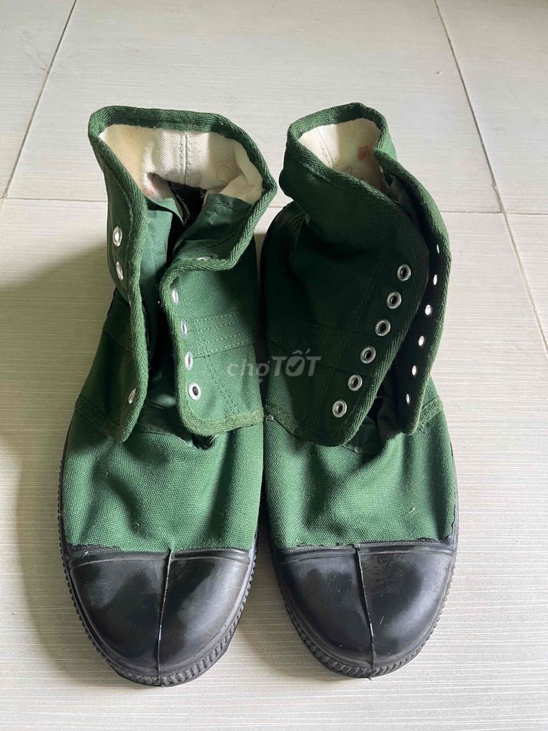 Giày vải đế cao su, vải bố màu xanh lá size 45.. Mua bán Giày dép tại Quận 7 Tp Hồ Chí Minh được đăng bởi Lê Thị Thùy Linh hình 1