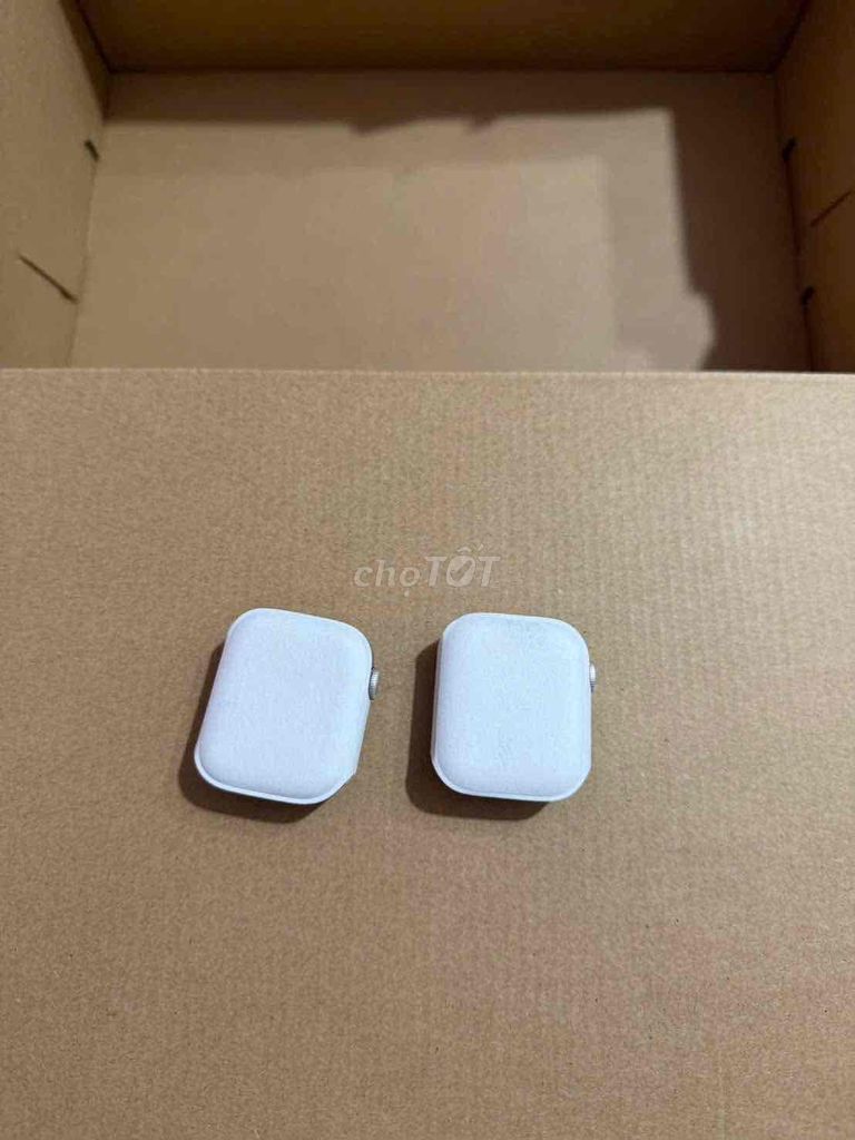 Apple Watch Series 7 Nhôm Starlight 41mm. Mua bán Thiết bị đeo thông minh tại Thành phố Bắc Ninh Bắc Ninh được đăng bởi Nguyễn Văn Thức hình 1
