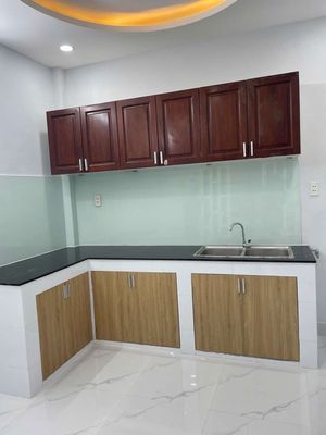Nhà phố 29 m² · 2 PN · Đường Đất Thánh