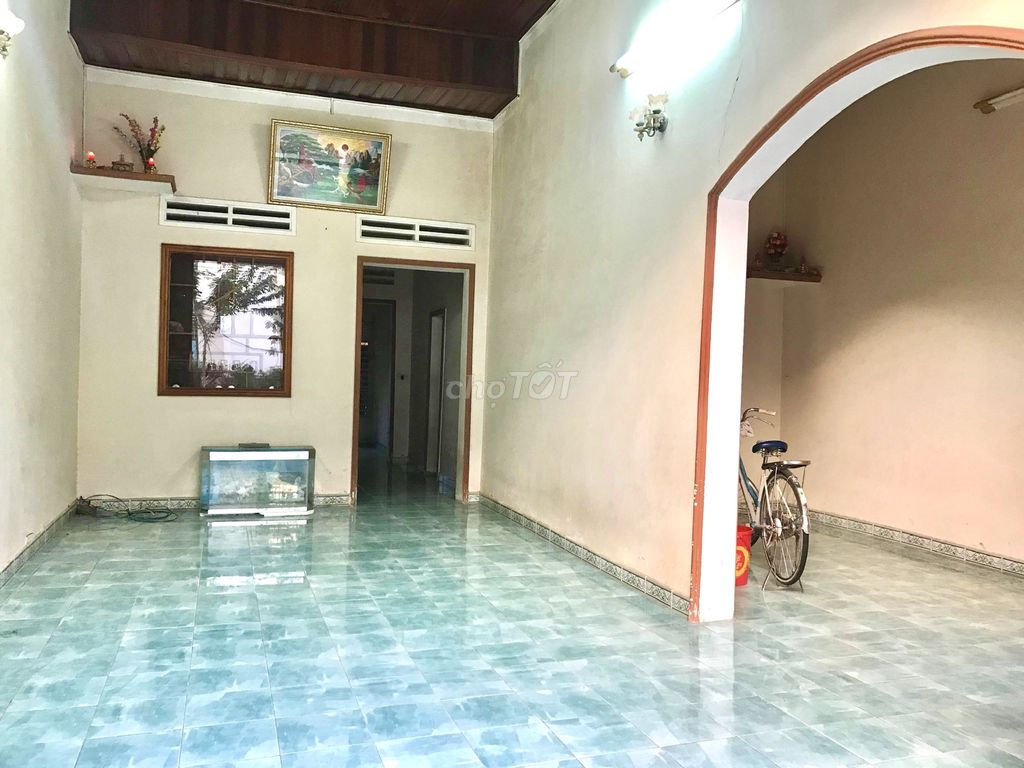 Bán nhà chính chủ trung tâm phú phong – 132m² – ngang hơn 6m – nở hậu Bán nhà chính chủ trung tâm phú phong – 132m² – ngang hơn 6m – nở hậu