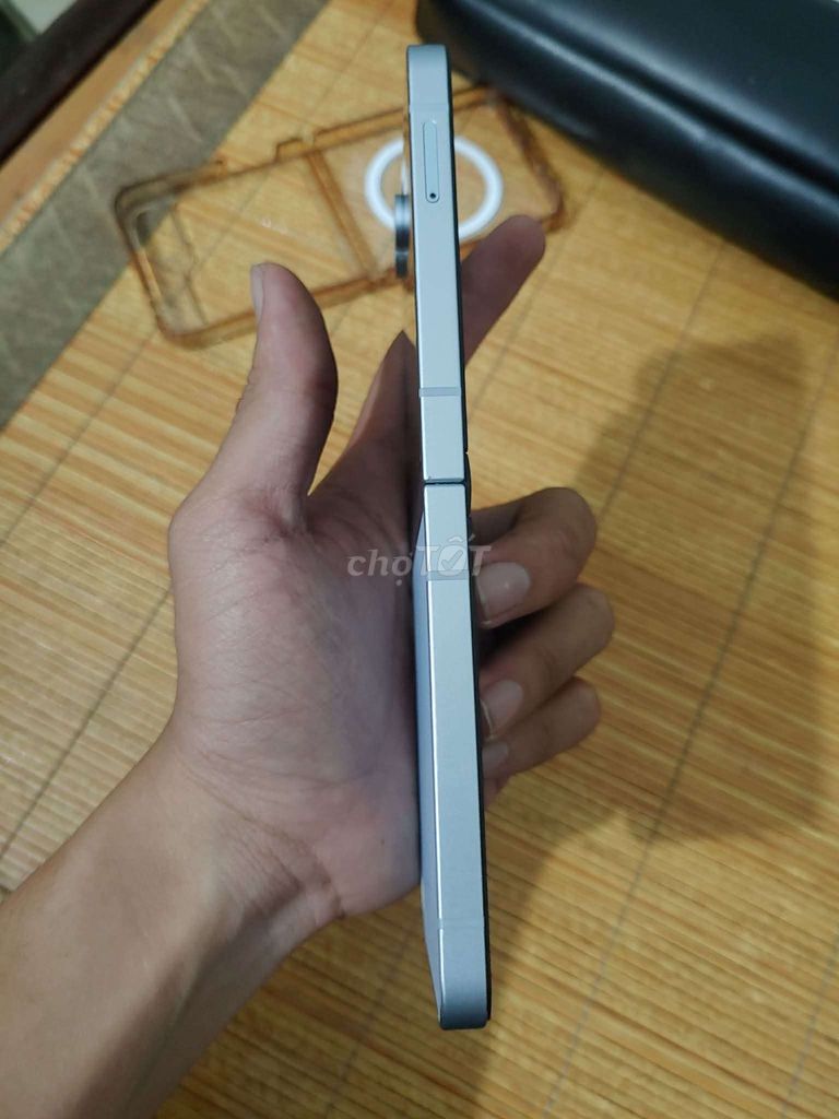 Samsung Z Flip 6 12GB 256GB . Mua bán Điện thoại tại Quận Tân Phú Tp Hồ Chí Minh được đăng bởi Quốc Hưng hình 1