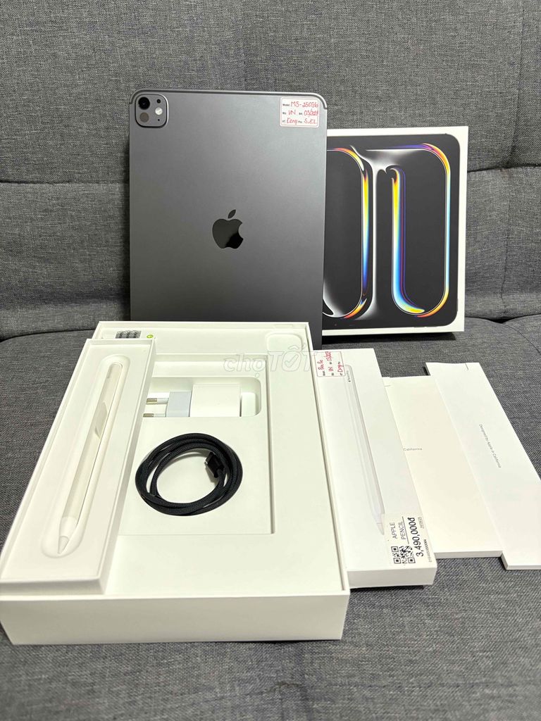 iPad Pro M5-11inch 256GB mua Tgdd sạc 10L+Pen Pro. Mua bán Máy tính bảng tại Quận Đống Đa Hà Nội được đăng bởi Quý Hoàng hình 1