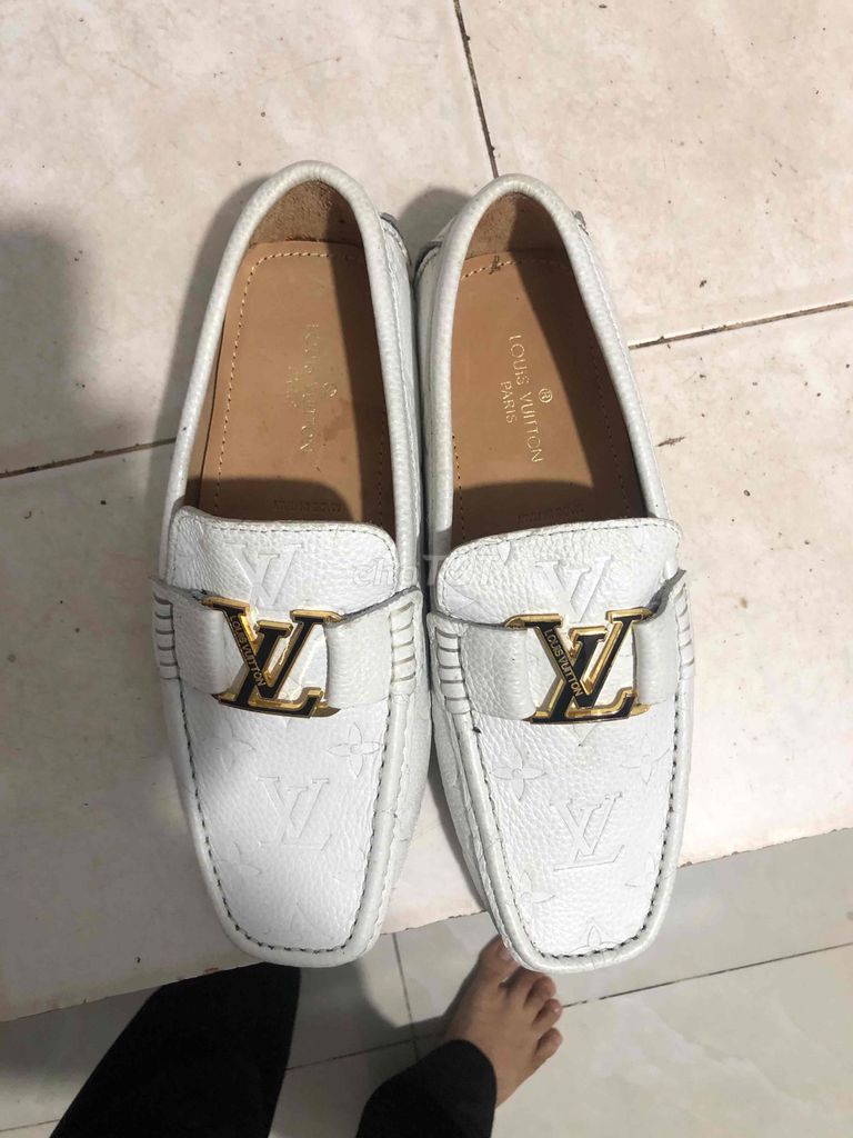 giày nam thương hiệu nổi tiếng size 40-41. Mua bán Giày dép tại Huyện Gò Công Tây Tiền Giang được đăng bởi Thi tu hình 1