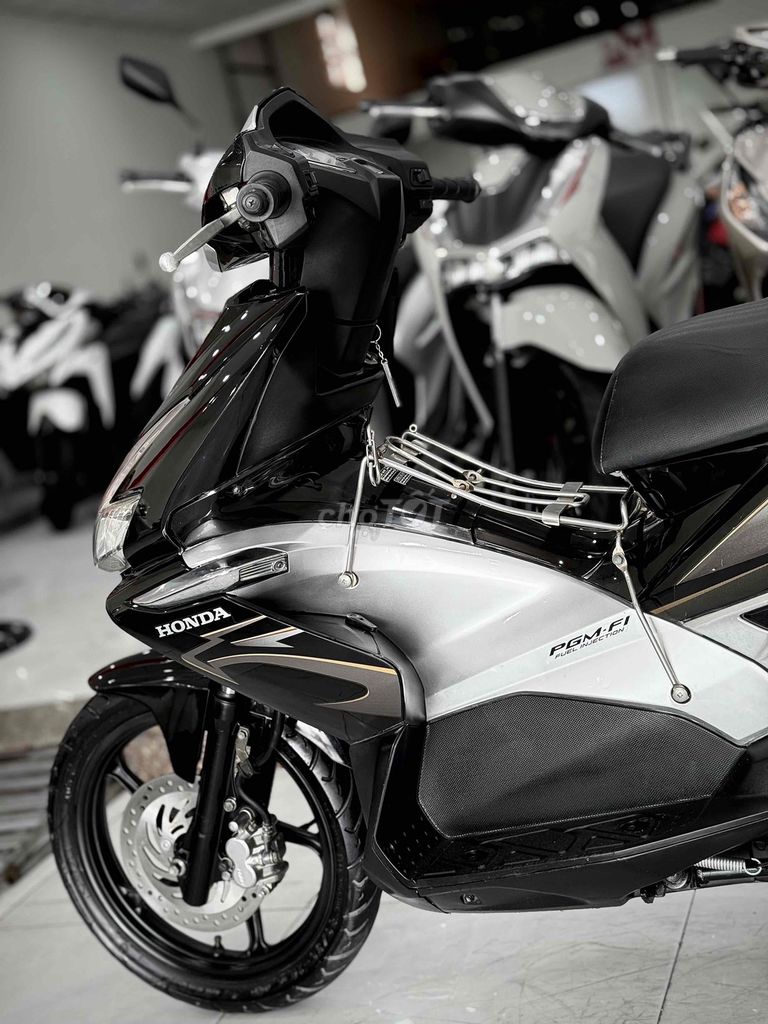 AirBlade110 2009 zin êm ( Hỗ trợ Trả GÓP ) 🔥🔥🔥. Mua bán Xe máy tại Thị xã Phú Mỹ Bà Rịa - Vũng Tàu được đăng bởi Cửa Hàng Xe Máy Phú Mỹ hình 7