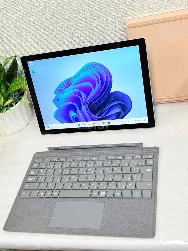 2in1-SURFACE PRO 7 Gen 10/ram8/ssd128gb, siêu tiện. Mua bán Laptop tại Quận Hai Bà Trưng Hà Nội được đăng bởi Akiba shop hình 1
