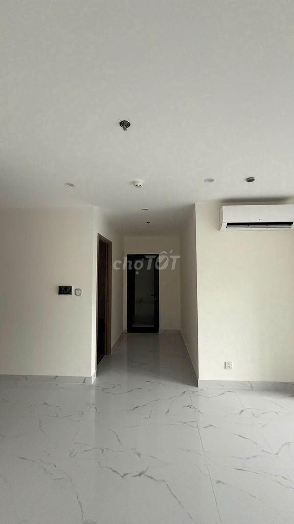 Продается 2-комнатная квартира Vinhomes Central Park, 67 м2, вид на реку Донг Най