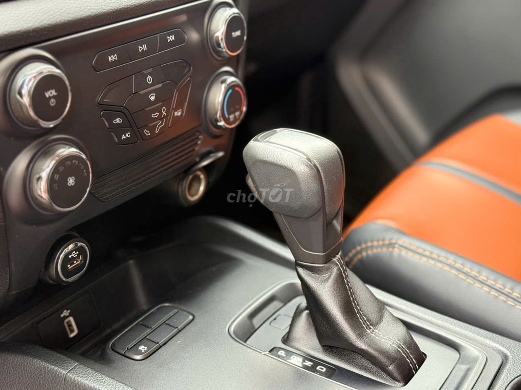 Ford Ranger XLS sản xuất 2020 AT bản 2.2 nhập khẩu. Mua bán Ô tô tại Quận Hà Đông Hà Nội được đăng bởi Sỹ Mai Auto hình 5