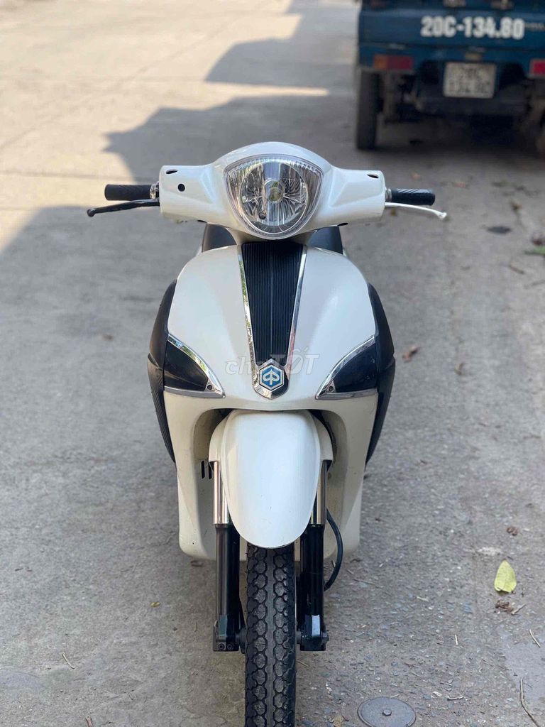Piaggio Liberty Trắng ie tiết kiệm xăng