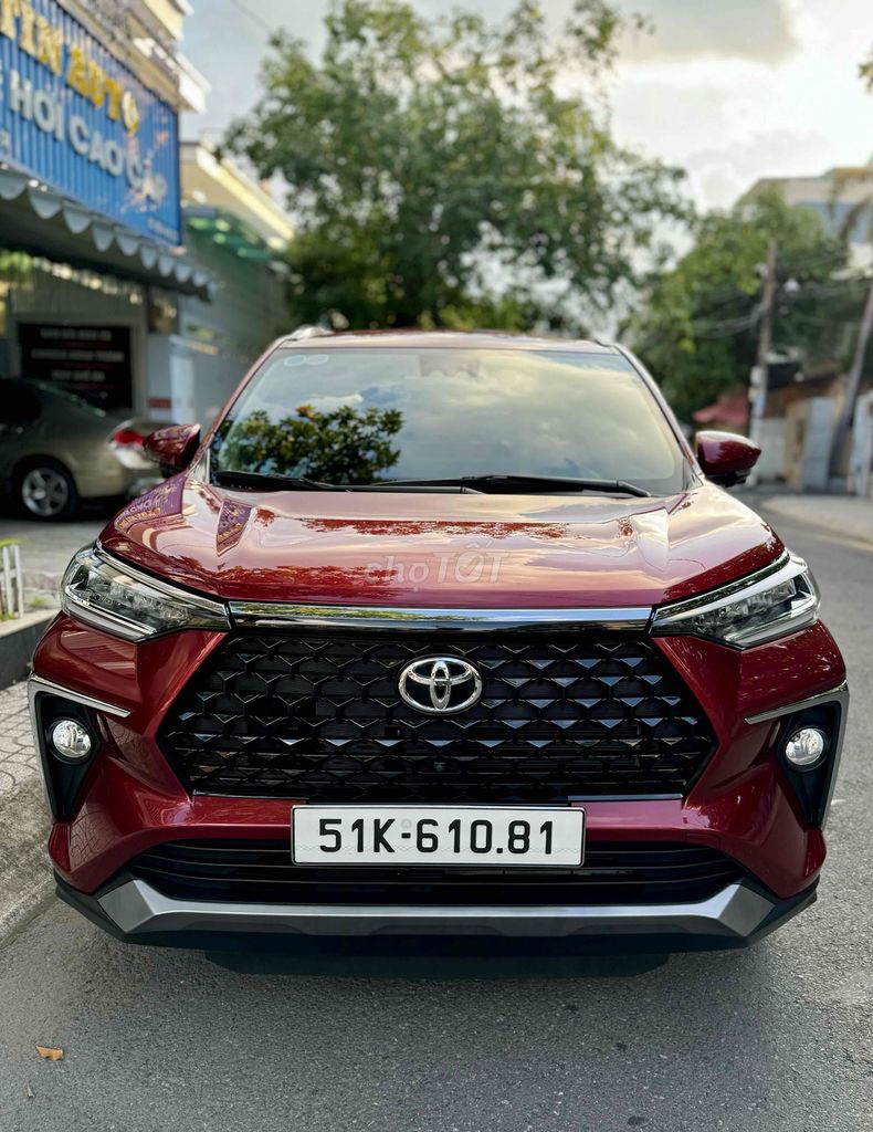 Toyota Veloz Cross 2022 CVT Top - 8200 km