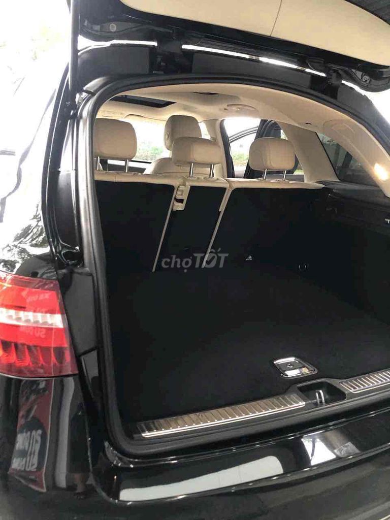 Mercedes Benz GLC Class 2018 300 4MATIC AT - 80000. Mua bán Ô tô tại Quận Thanh Khê Đà Nẵng được đăng bởi TrinhLand Đà Nẵng hình 4