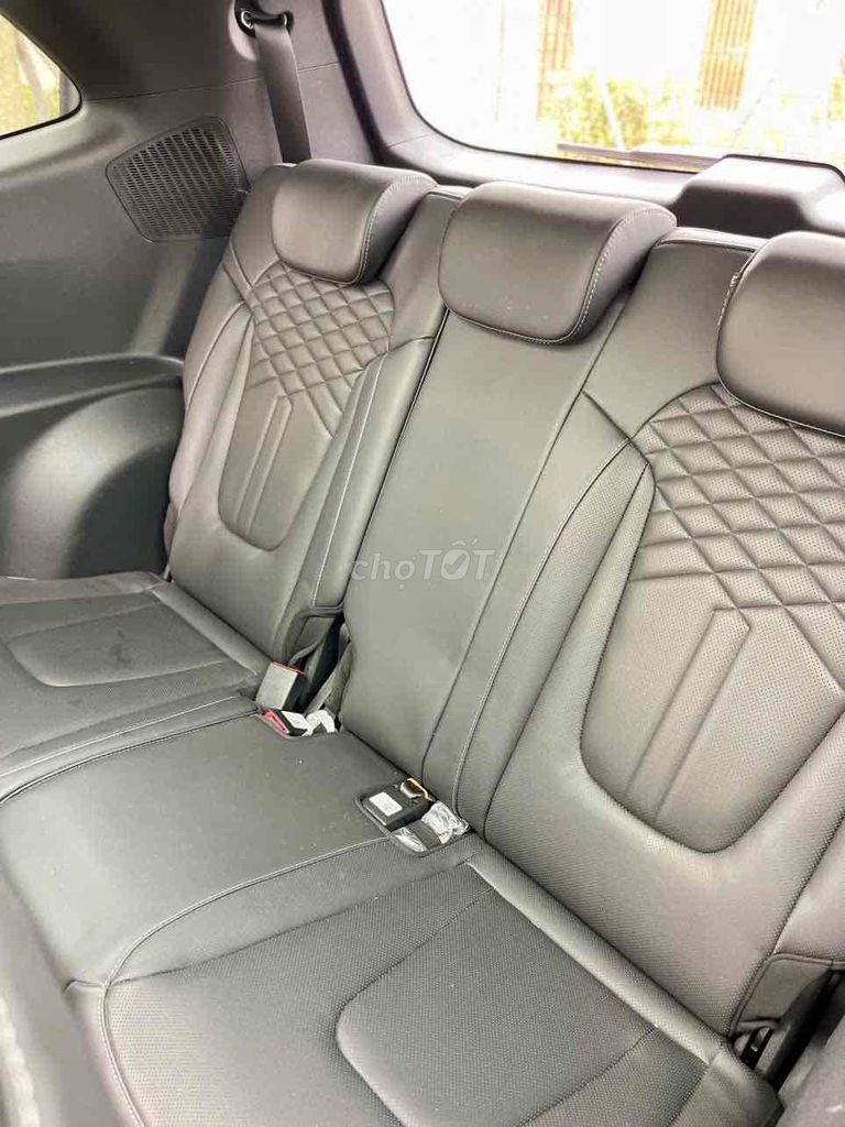 Hyundai Custin 2.0 Cao cấp sản xuất 2024. Mua bán Ô tô tại Quận Hà Đông Hà Nội được đăng bởi A Huan  hình 8