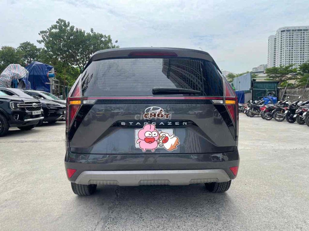 Hyundai Stargazer Xám 7 chỗ 42369 km
