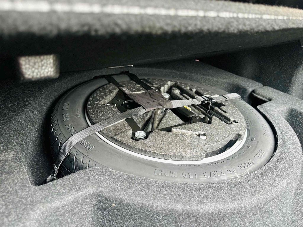 BMW 3 Series 2022 320i M Sport - 28000 km. Mua bán Ô tô tại Thành phố Thủ Đức Tp Hồ Chí Minh được đăng bởi THẮNG NGUYỄN hình 8