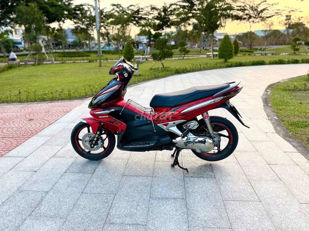 🛵Honda Air Blade Úp Thái Máy Zin Êm Ấm. Mua bán Xe máy tại Huyện Phong Điền Cần Thơ được đăng bởi Danh Hà hình 4