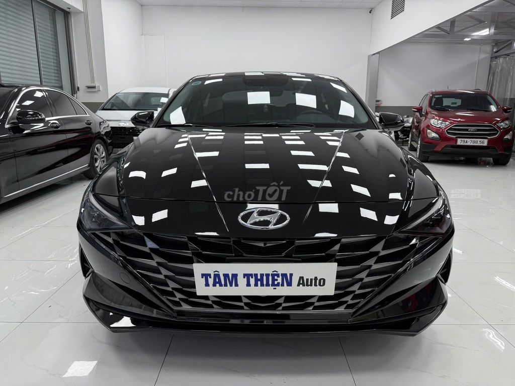 Hyundai Elantra 2025 1.6 AT Специальная Черная