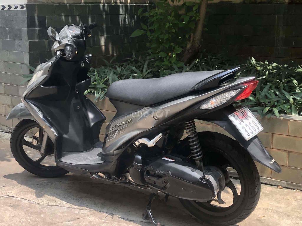 Скутер Suzuki Skydrive 125, серый