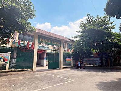 NHÀ HẺM 3B NGAY TRƯỜNG TH BÌNH LONG