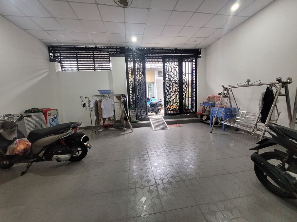 NHÀ 145M2 HXH-NGANG 7M -SHR-GẦN VINCOM, SIÊU THỊ COOP MART LÊ VĂN VIỆT