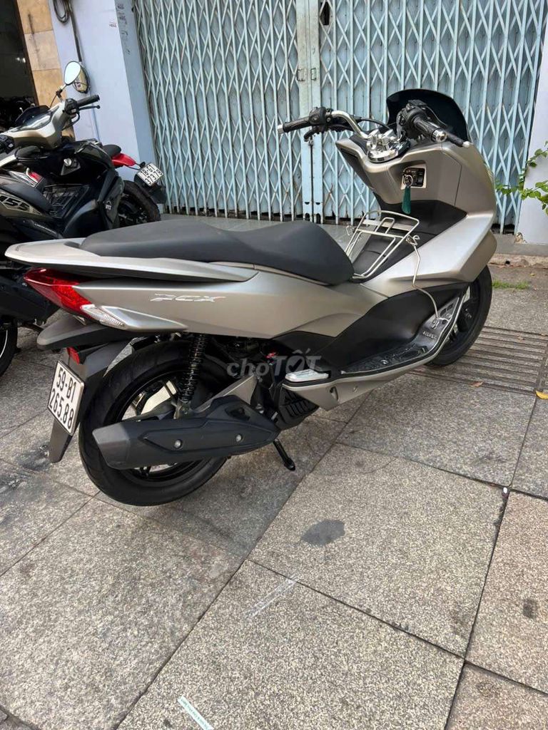 Honda PCX 125 2016 mới 90% biển số thành phố. Mua bán Xe máy tại Quận Tân Phú Tp Hồ Chí Minh được đăng bởi Tuanduy hình 5