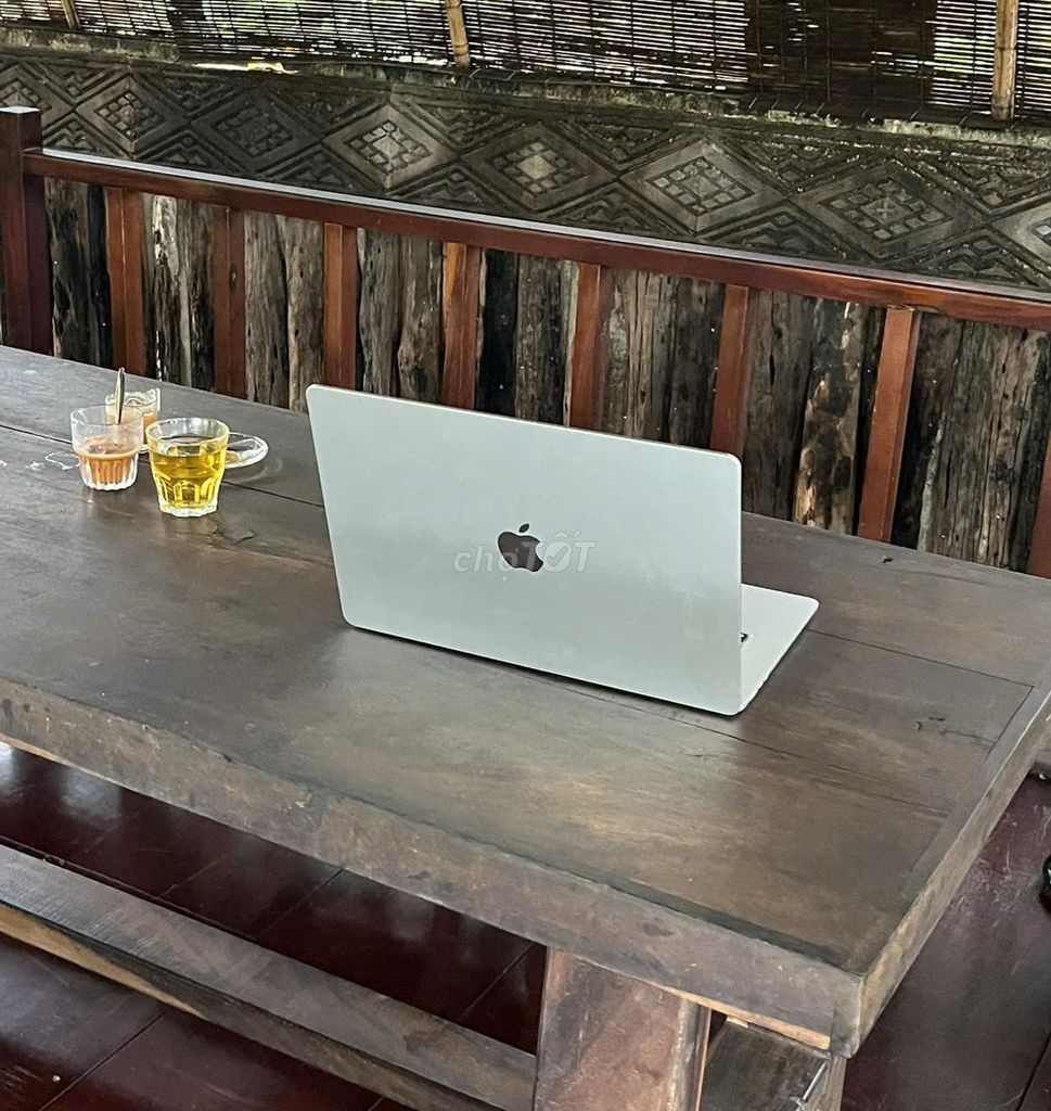 Apple MacBook Air M4 2025 mới 99%, pin 100%. Mua bán Laptop tại Thành phố Buôn Ma Thuột Đắk Lắk được đăng bởi Hoàng Huy Tóng hình 1