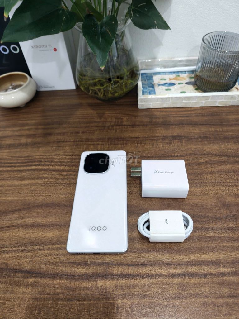 Vivo IQOO Z9 Turbo 5G 16/256 Trắng sạc 80w có COD. Mua bán Điện thoại tại Quận Hoàng Mai Hà Nội được đăng bởi Trần Ngọc Hiếu hình 1