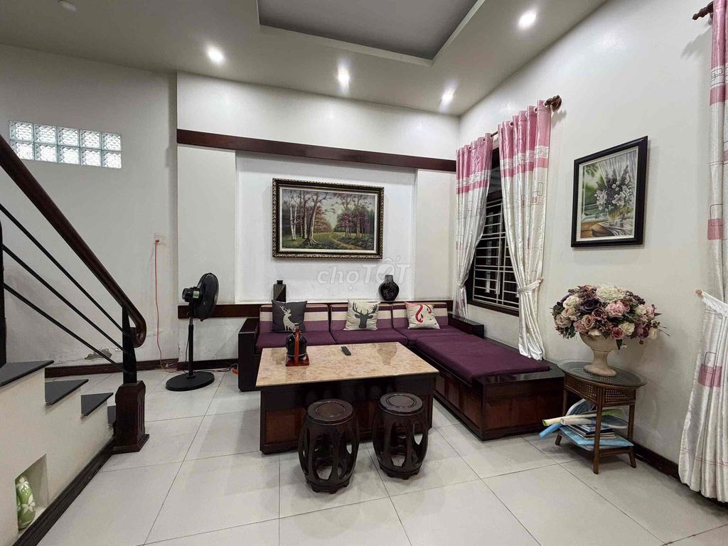 Аренда фасадного дома на Nguyen Trung Truc, Tan Lap, Нячанг