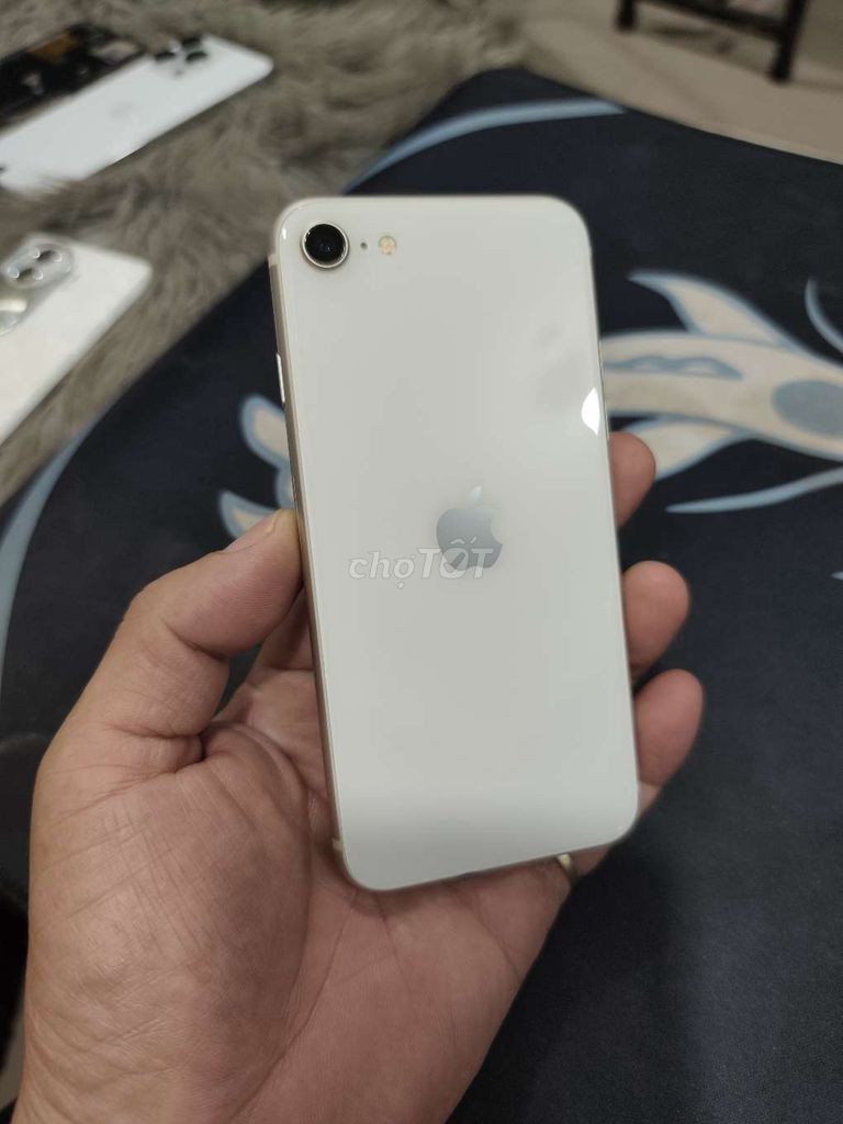 Apple iPhone SE 3 64GB Trắng Đã sử dụng. Mua bán Điện thoại tại Quận Bình Thạnh Tp Hồ Chí Minh được đăng bởi Hoàng Giang hình 1