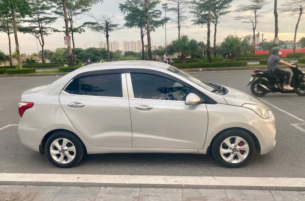 Hyundai Grand i10 MT bản đủ 2018. Mua bán Ô tô tại Quận Hoàng Mai Hà Nội được đăng bởi Thanh auto hình 4