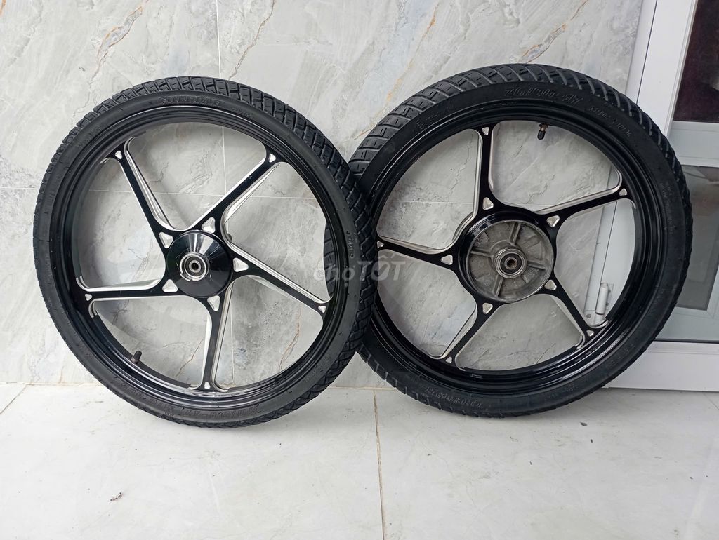 Mâm ex nhỏ, sirius. Mua bán Phụ tùng xe tại Thành phố Bến Tre Bến Tre được đăng bởi Lê Anh Đức hình 2